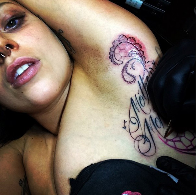 gaga2.jpg